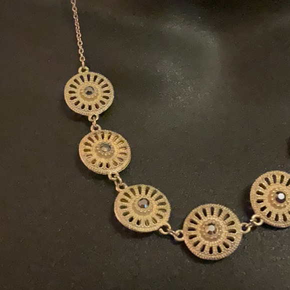 Gold Tone 7 Circle Necklace Beautiful Detailed - Picture 3 of 5